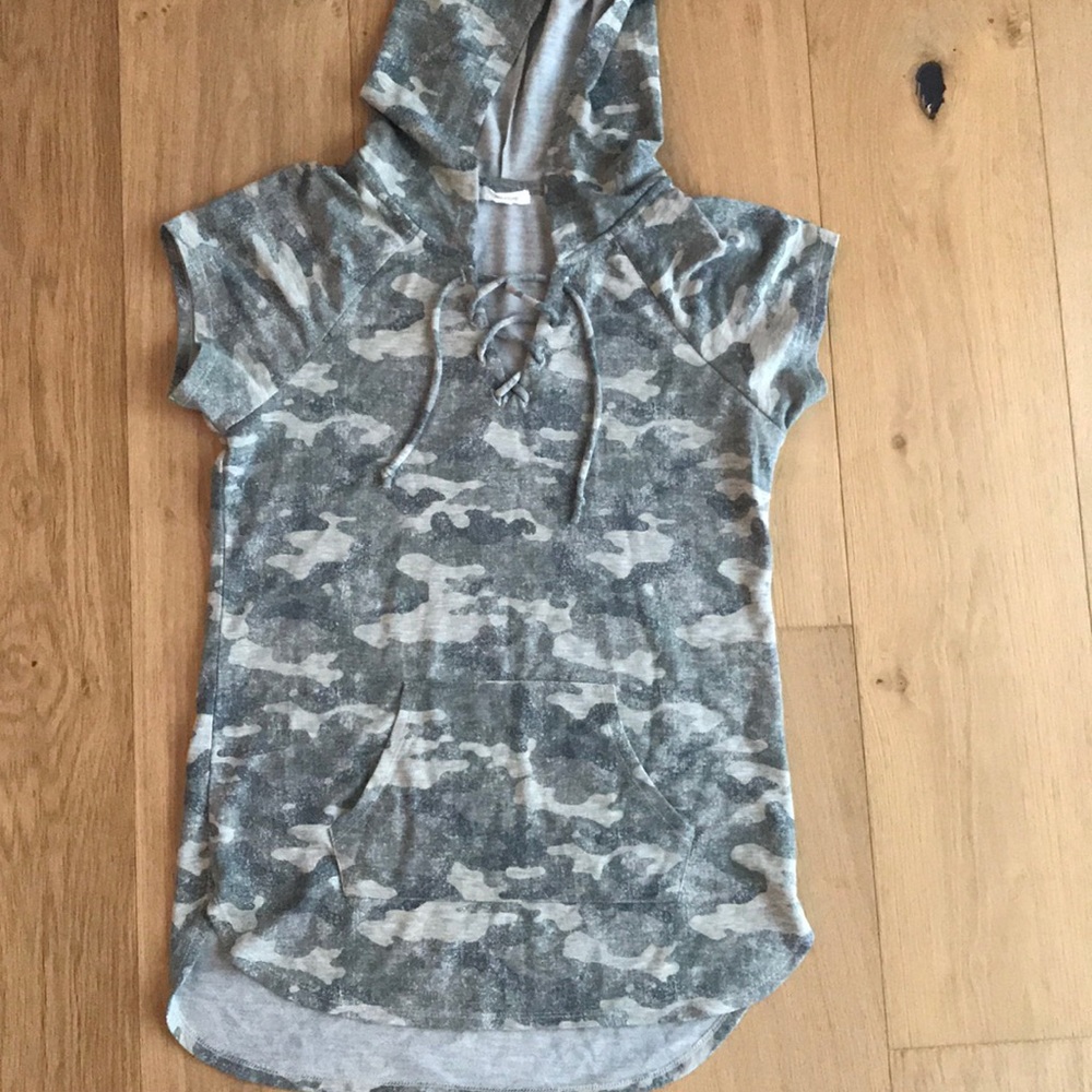Camo pullover